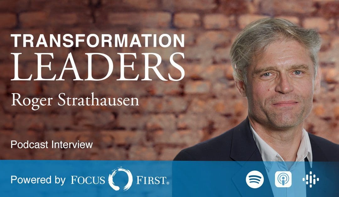Roger Strathausen (co-founder of Liquid Legal Institute e.V.) in conversation with René Esteban